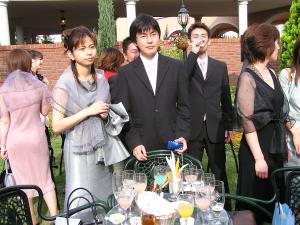 image027